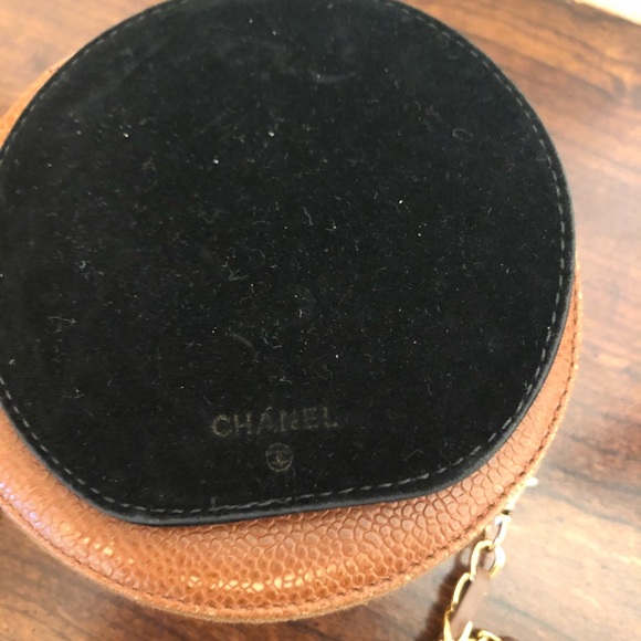 Chanel authentic brown caviar round vanity clutch - converted crossbody - Picture 9 of 11